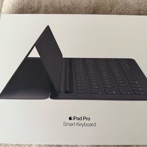 Apple Smart iPad Keyboard Folio Case for iPad Pro 12.9"